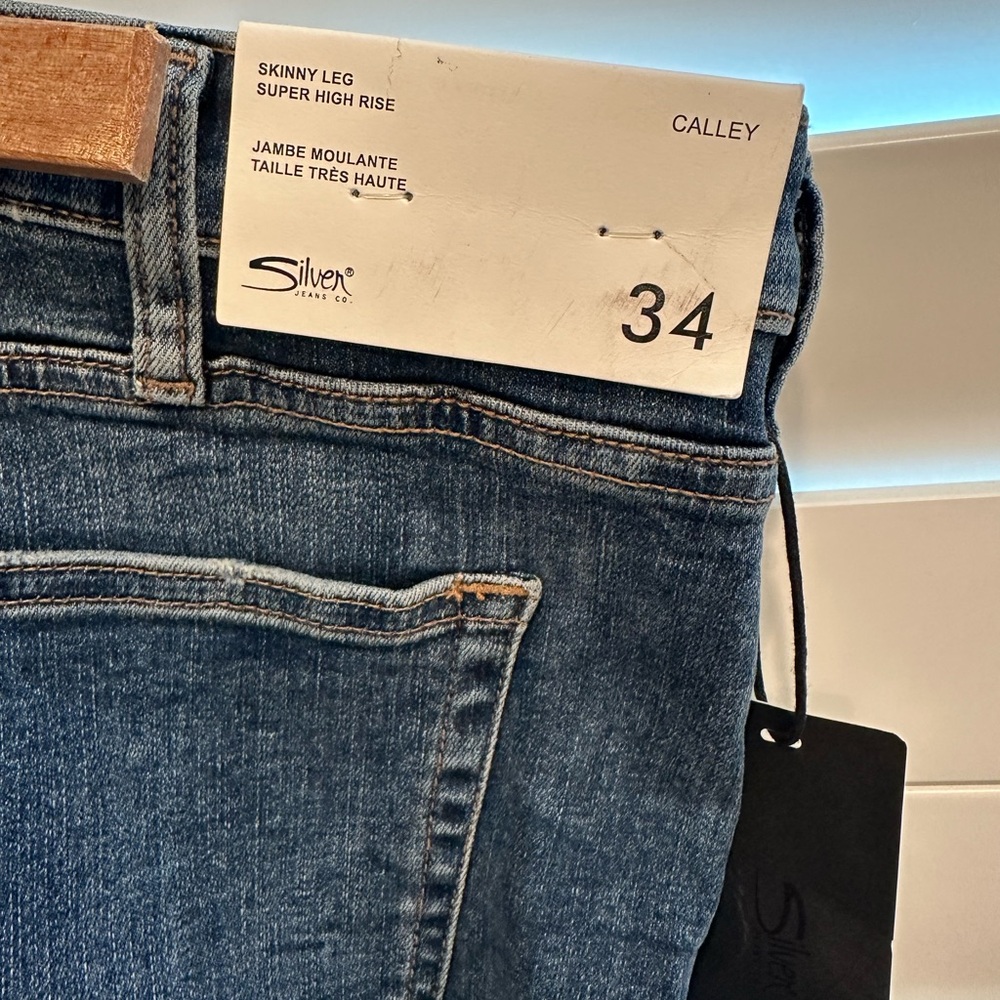 NWT silver jeans.  Skinny with high waist